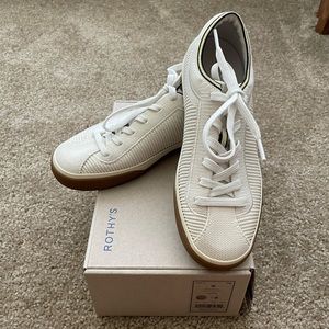 ROTHY’S The Lace-Up Sneakers in Vanilla, Size 6